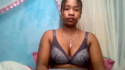 Snapshot of mayrah5 chatting on June 7, 2026, 6:39 am mayrah online show from June 7, 2026, 6:39 am
