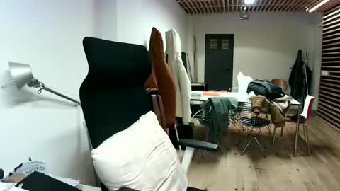 Snapshot of maythe4bwu chatting on February 23, 2025, 6:45 pm maythe4bwu online show from February 23, 2025, 6:45 pm