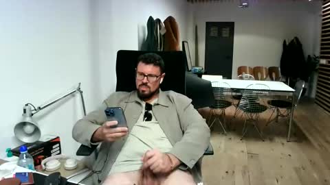 Snapshot of maythe4bwu chatting on September 30, 2025, 10:59 pm maythe4bwu online show from September 30, 2025, 10:59 pm