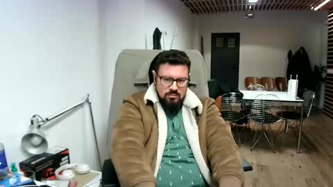 Snapshot of maythe4bwu chatting on October 26, 2025, 12:22 pm maythe4bwu online show from October 26, 2025, 12:22 pm