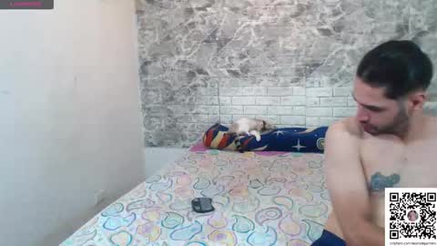 Snapshot of maythedesirelive chatting on December 17, 2025, 12:16 am thonny online show from December 17, 2025, 12:16 am