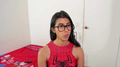 mazikeen_18 online show from June 8, 2026, 1:11 pm