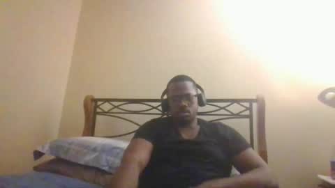 Snapshot of mbsupreme chatting on May 8, 2026, 2:17 am Mark online show from May 8, 2026, 2:17 am