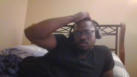 Snapshot of mbsupreme chatting on July 15, 2026, 4:51 am Mark online show from July 15, 2026, 4:51 am