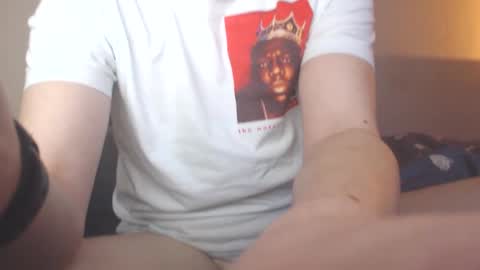 Snapshot of mcmike_es chatting on January 4, 2025, 6:09 pm Mike online show from January 4, 2025, 6:09 pm