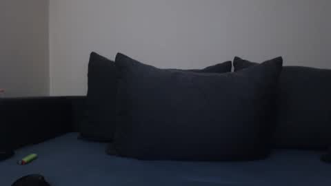 Snapshot of mcmike_es chatting on October 4, 2025, 8:29 pm Mike online show from October 4, 2025, 8:29 pm