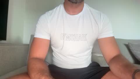 Snapshot of mcr8080 chatting on July 1, 2026, 6:04 am mcr8080 online show from July 1, 2026, 6:04 am