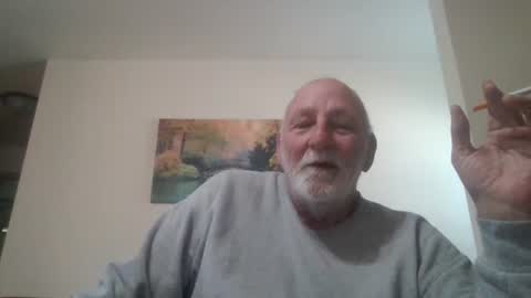 Snapshot of mdane99 chatting on October 19, 2025, 4:07 pm mdane99 online show from October 19, 2025, 4:07 pm