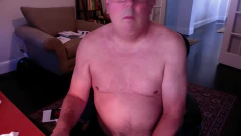 mdog9669 online show from November 9, 2025, 4:49 pm