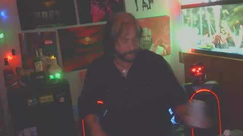 Snapshot of mdtpoker chatting on December 18, 2025, 1:44 am Poker online show from December 18, 2025, 1:44 am