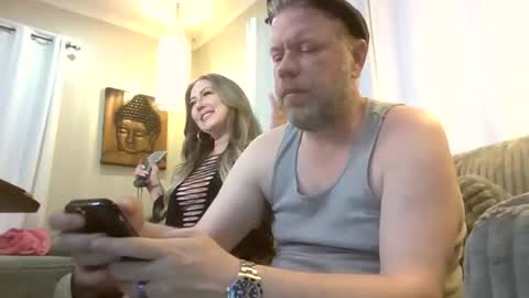 me2283 online show from April 23, 2026, 2:35 am