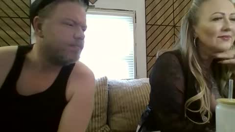 Snapshot of me2283 chatting on May 13, 2026, 3:31 pm me2283 online show from May 13, 2026, 3:31 pm