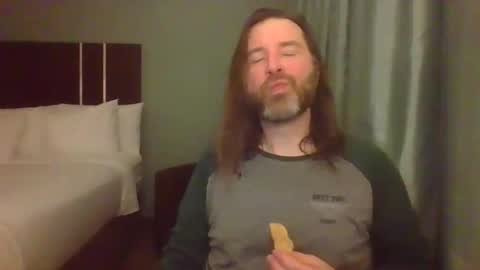 me2crazy online show from October 27, 2025, 1:53 am