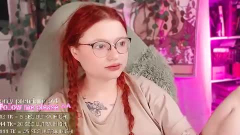 Snapshot of me_hanna chatting on June 17, 2026, 2:14 am Hanna online show from June 17, 2026, 2:14 am