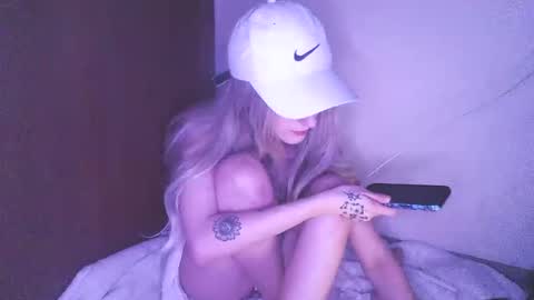 meadowmoon3 online show from March 29, 2026, 7:30 am