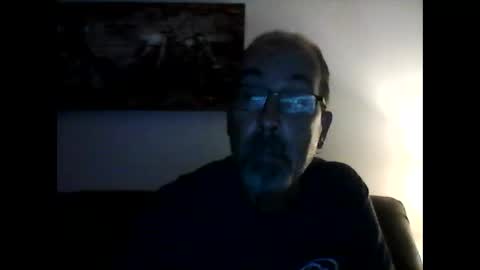 Snapshot of meathome3 chatting on December 5, 2024, 12:22 pm me at home online show from December 5, 2024, 12:22 pm