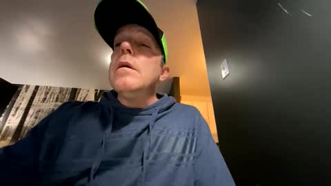 Snapshot of mecanoboy78 chatting on December 14, 2025, 1:55 am mecanoboy78 online show from December 14, 2025, 1:55 am