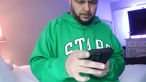 mecrago online show from April 17, 2026, 6:49 am