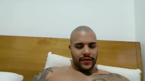 filippoae online show from January 14, 2025, 11:27 pm