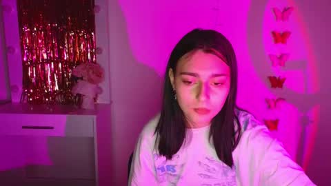 Dina online show from March 9, 2025, 7:26 pm