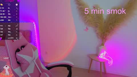 Snapshot of medina_andress chatting on July 19, 2026, 10:35 pm Dina online show from July 19, 2026, 10:35 pm
