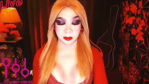 THE QUEEN ALPHA   Queen Medusa Prey online show from September 8, 2025, 5:23 pm