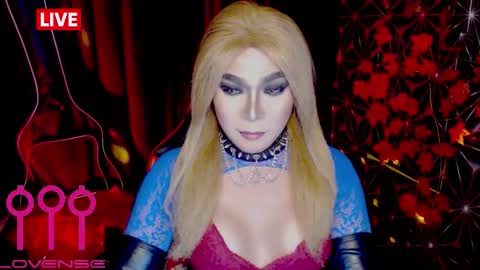 THE QUEEN ALPHA   Queen Medusa Prey online show from November 16, 2025, 7:19 pm