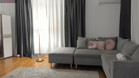 MedussaEyes online show from February 9, 2025, 12:39 am