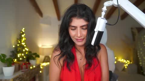 Snapshot of meegan1 chatting on December 31, 2024, 8:34 pm Andrea online show from December 31, 2024, 8:34 pm