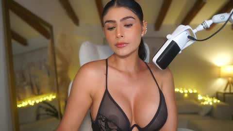 Snapshot of meegan1 chatting on January 25, 2025, 10:07 pm Andrea online show from January 25, 2025, 10:07 pm