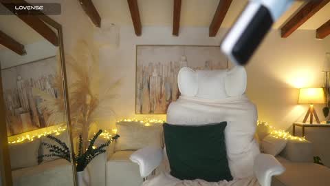 Snapshot of meegan1 chatting on January 31, 2025, 4:06 pm Andrea online show from January 31, 2025, 4:06 pm