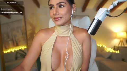 Snapshot of meegan1 chatting on February 1, 2025, 12:37 pm Andrea online show from February 1, 2025, 12:37 pm