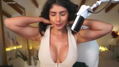 Snapshot of meegan1 chatting on February 17, 2025, 3:42 pm Andrea online show from February 17, 2025, 3:42 pm