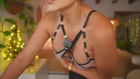 Andrea  online show from January 6, 2026, 4:21 pm