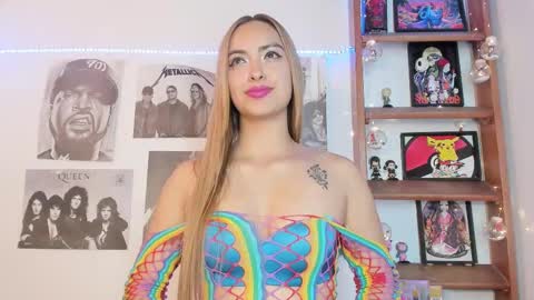 Snapshot of meeowlody chatting on October 3, 2025, 11:13 pm Emily online show from October 3, 2025, 11:13 pm