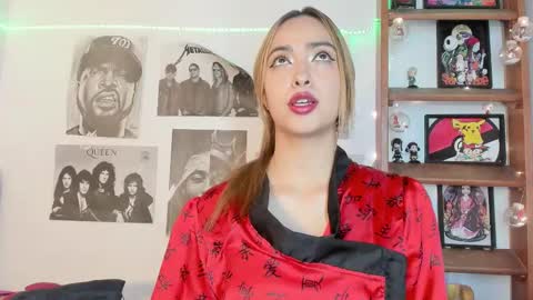 Snapshot of meeowlody chatting on November 1, 2025, 9:06 pm Emily online show from November 1, 2025, 9:06 pm