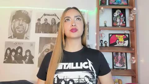 Snapshot of meeowlody chatting on November 5, 2025, 9:26 pm Emily online show from November 5, 2025, 9:26 pm