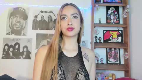 Snapshot of meeowlody chatting on November 13, 2025, 8:52 pm Emily online show from November 13, 2025, 8:52 pm