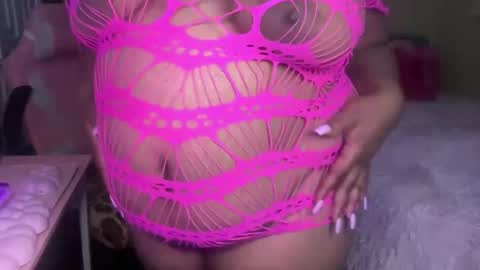 Snapshot of meetsouthernpeach chatting on May 13, 2026, 2:31 am Southern Peach online show from May 13, 2026, 2:31 am