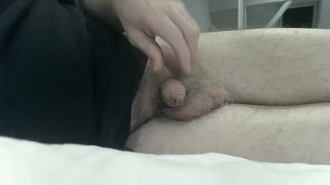 meforu21 online show from January 22, 2025, 7:03 pm