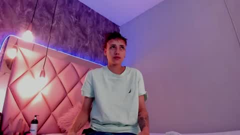 Snapshot of megan_and_clohe chatting on January 19, 2025, 6:32 pm M E G A N online show from January 19, 2025, 6:32 pm