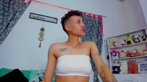 Snapshot of megan_and_clohe chatting on September 30, 2025, 7:19 pm M E G A N online show from September 30, 2025, 7:19 pm