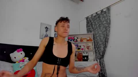 Snapshot of megan_and_clohe chatting on November 11, 2025, 7:03 pm M E G A N online show from November 11, 2025, 7:03 pm