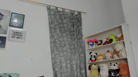 M E G A N online show from February 9, 2026, 4:44 pm