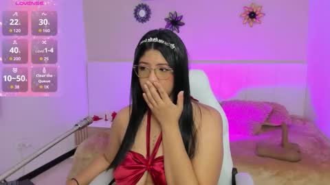 Megan online show from November 27, 2025, 10:17 am