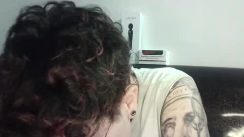 Megan and sophi online show from February 18, 2025, 4:58 am