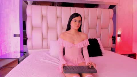 Megan  online show from April 8, 2026, 12:16 pm