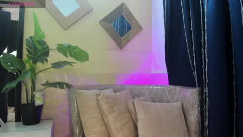    online show from May 5, 2026, 12:46 pm