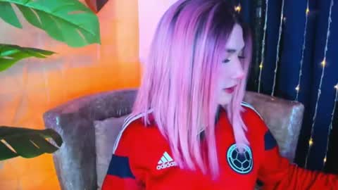 Snapshot of megan_devon chatting on June 27, 2026, 12:22 pm online show from June 27, 2026, 12:22 pm