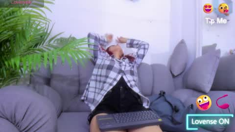 Snapshot of megan_hally chatting on May 30, 2026, 11:18 am Megan online show from May 30, 2026, 11:18 am